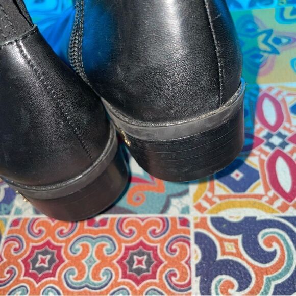 VINCE Camuto Pallien Studded Trim Stacked Heel Black sz 6.5 - Picture 4 of 9